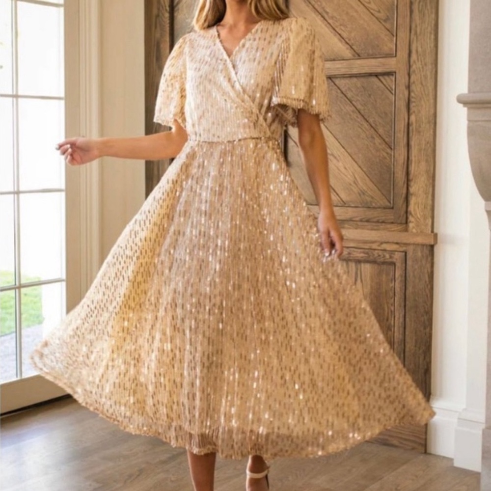 Gold Sequin Dress/ Ivy City Co/ Goldie